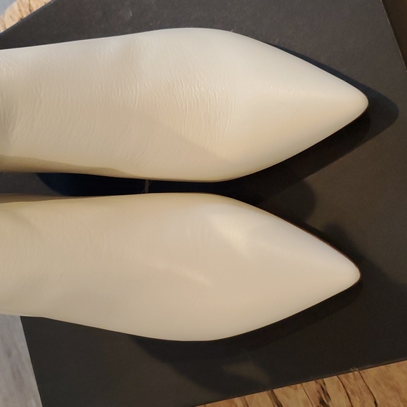 ⭐️BRAND NEW: J.CREW Kitten-Heeled Ankle Boots in Ivory Leather⭐️ - Picture 9 of 12